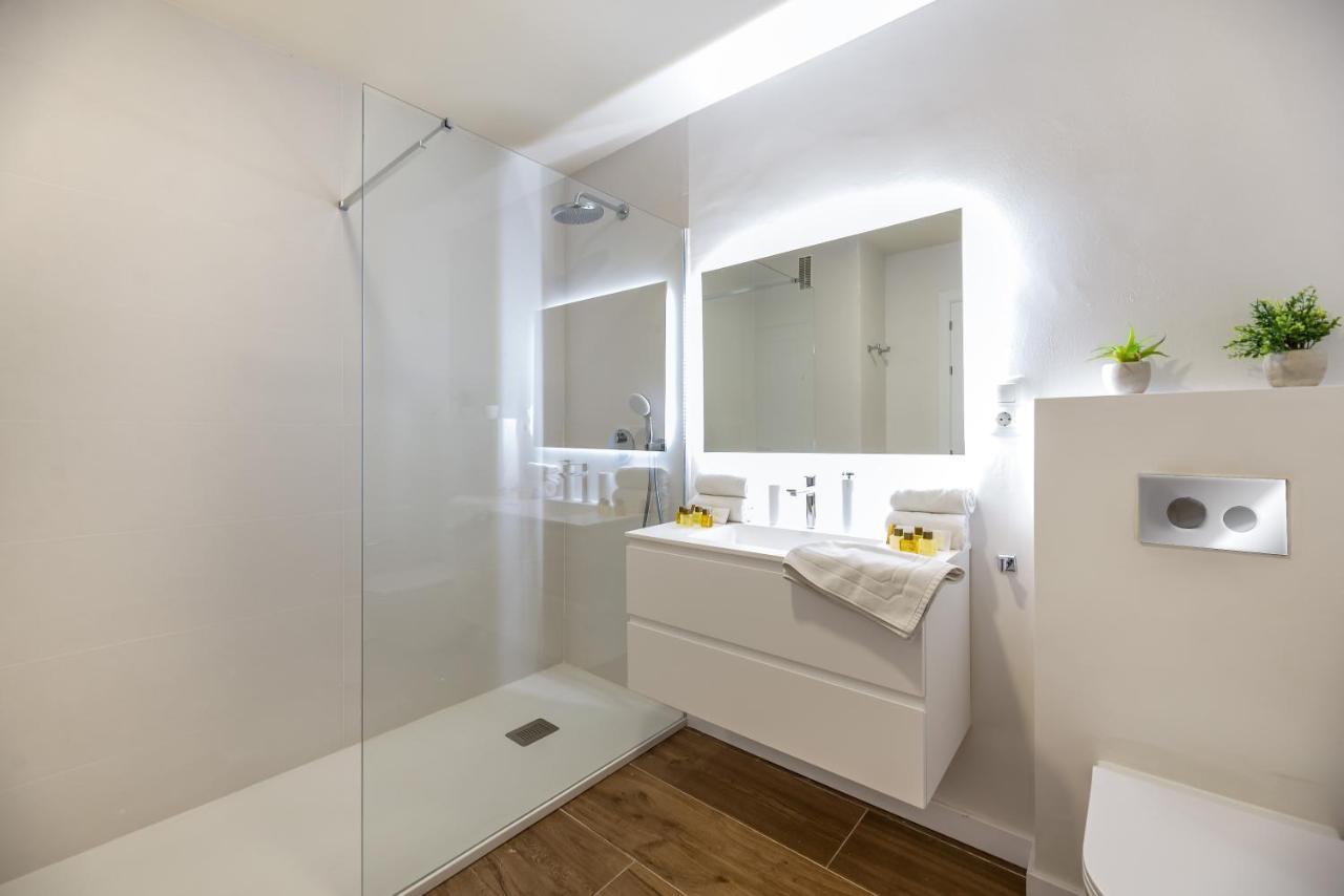 Vacation Marbella I Top 1 Puerto Banus Sea Front Rental, Renovated Esterno foto