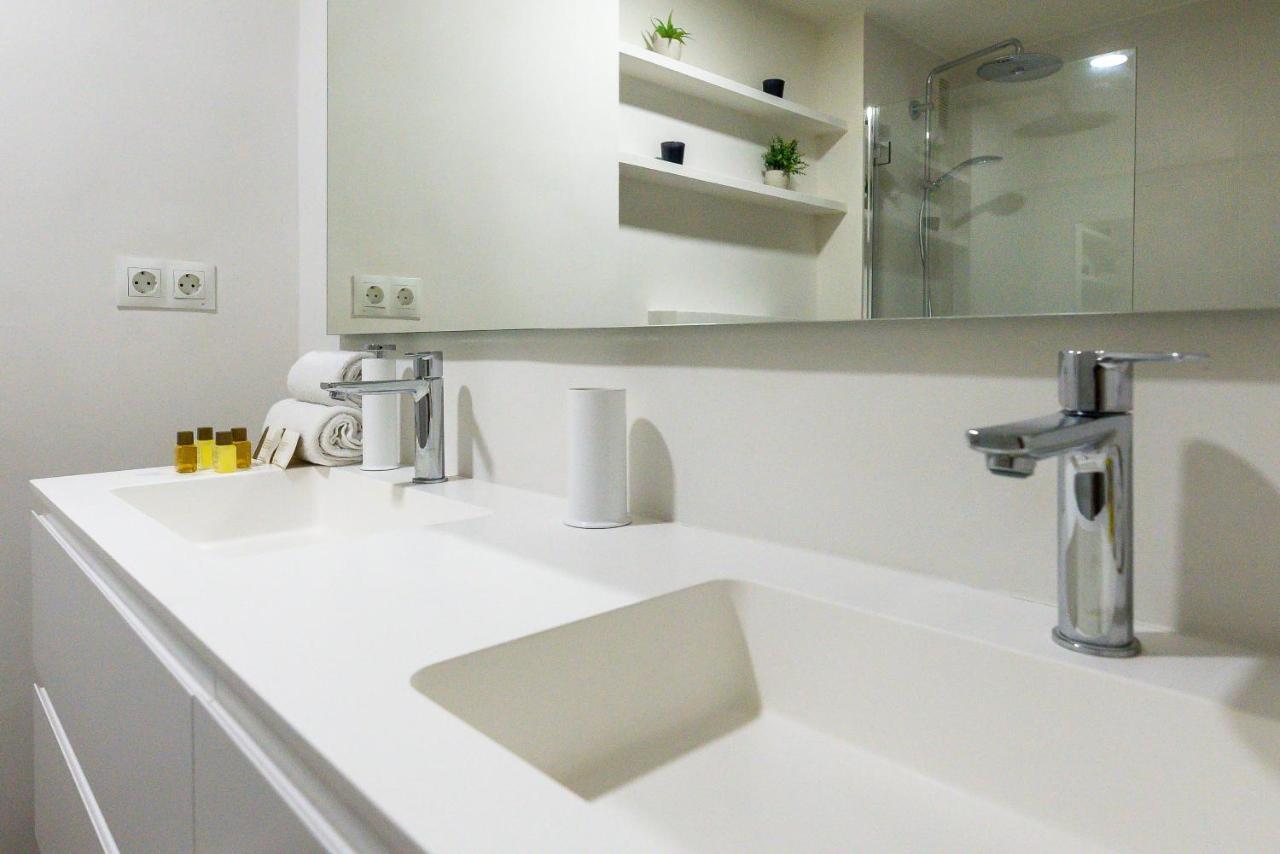 Vacation Marbella I Top 1 Puerto Banus Sea Front Rental, Renovated Esterno foto