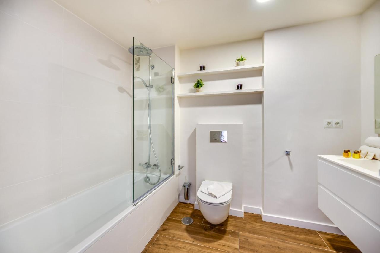 Vacation Marbella I Top 1 Puerto Banus Sea Front Rental, Renovated Esterno foto